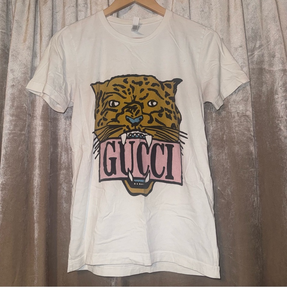 Oversized Graphic Tee with Leopard Logo